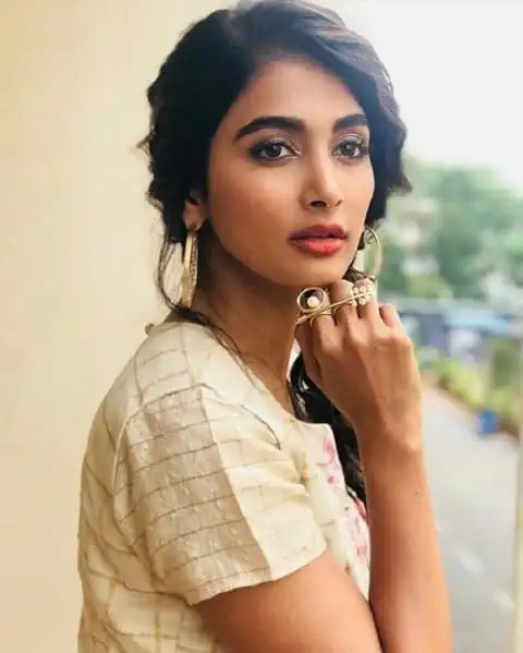 Pooja Hegde On Balcony Image